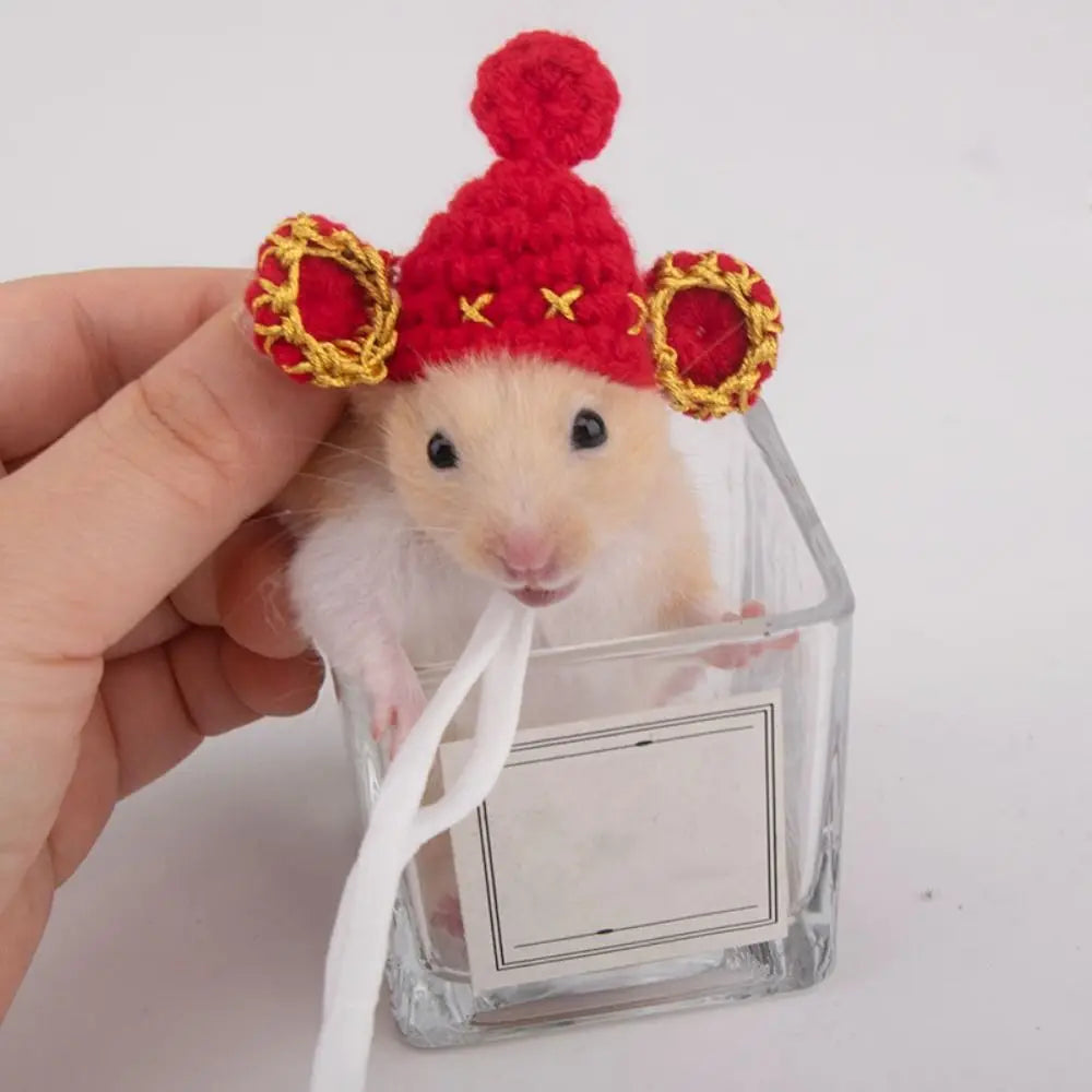 Portable Cartoon Hamster Hat Soft Handmade Pet Knitted Hat Adjustable Hamster Headwear for Photographs'