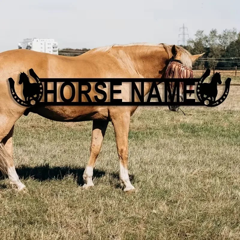 Customizable Horse Surname Iron Sign, Personalized Horseshoe Name Wall Art Gift, Multi-Functional Hanging Decor, Yard Decoration