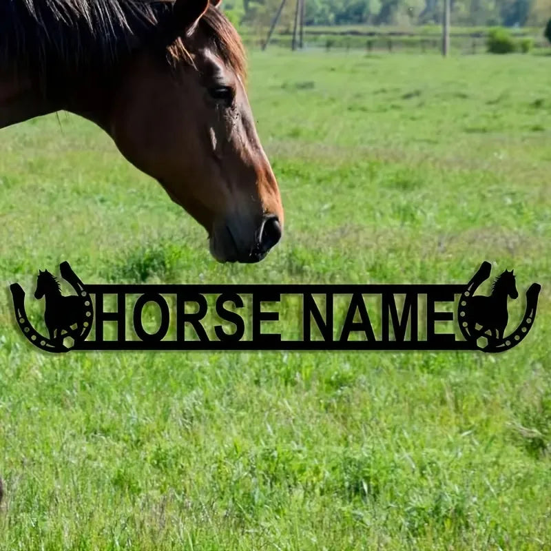 Customizable Horse Surname Iron Sign, Personalized Horseshoe Name Wall Art Gift, Multi-Functional Hanging Decor, Yard Decoration