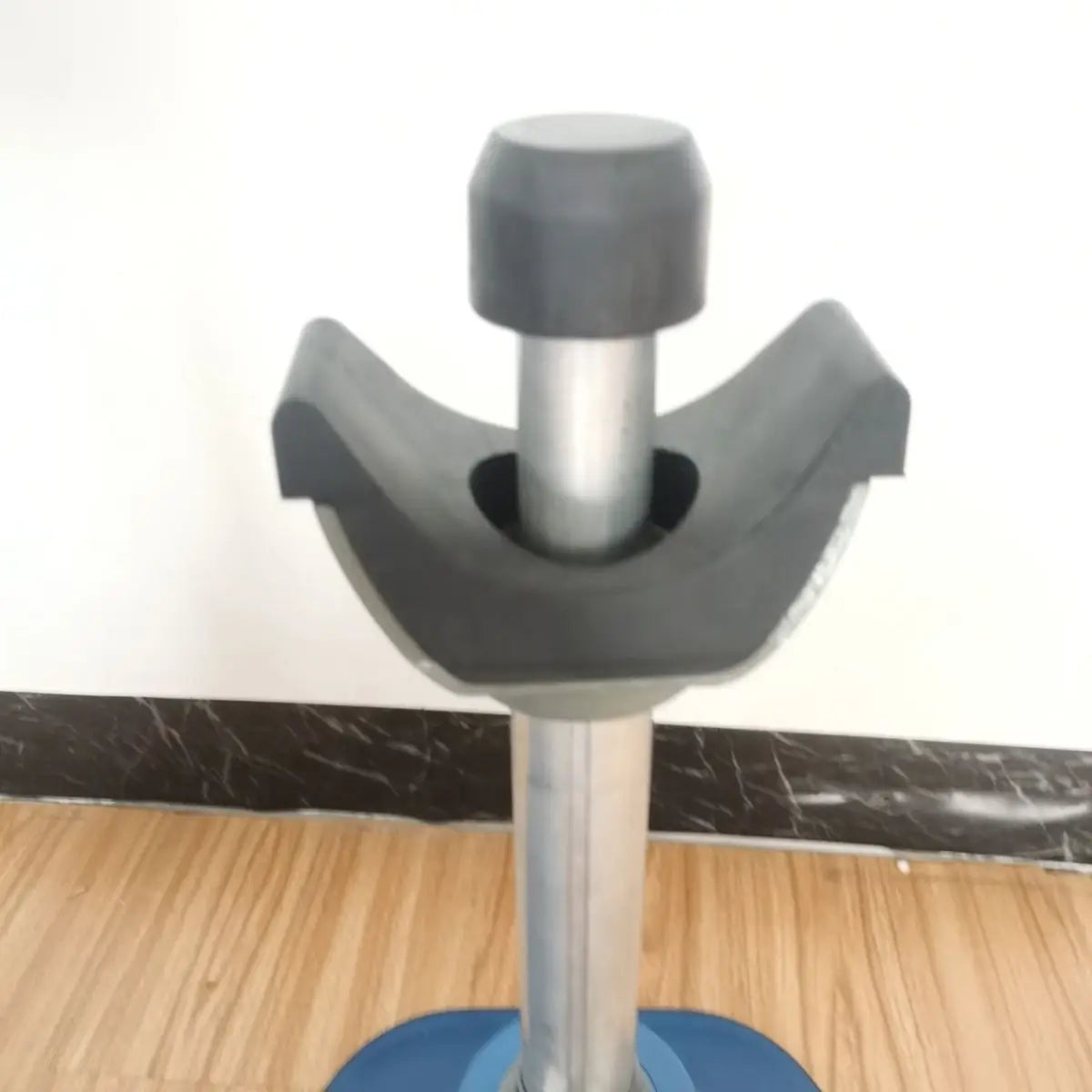 Horseshoe repair bracket nail palm professional hoof trimming tool horse stool nail palm shelf