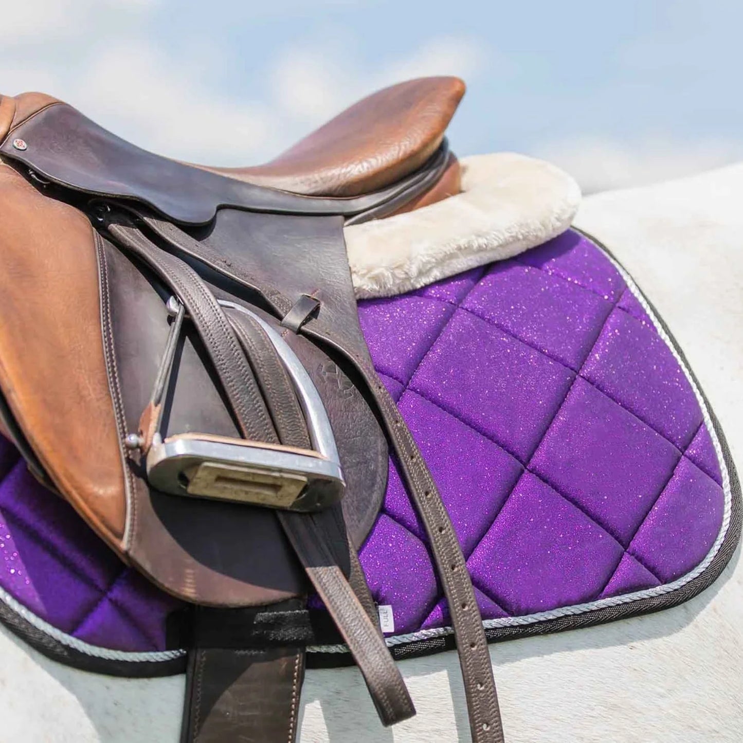 Custom  Amethyst Shining Sparkling  Horse Saddle Pad Breathable Cotton Inside Layer