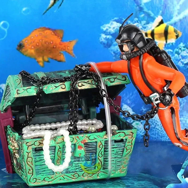 Resin Treasure Hunter Diver Fish Tank Decor Mini Ornament Aquarium Decoration Underwater Landscape