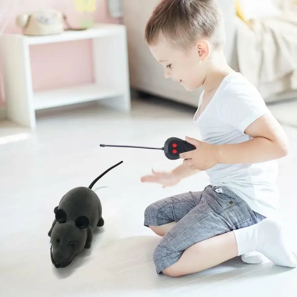 Pets Cats Mice Toy Wireless Electronic RC Mouse  Playing Interactive Toys Pet Supplies Pets Gift Puppy Kitten