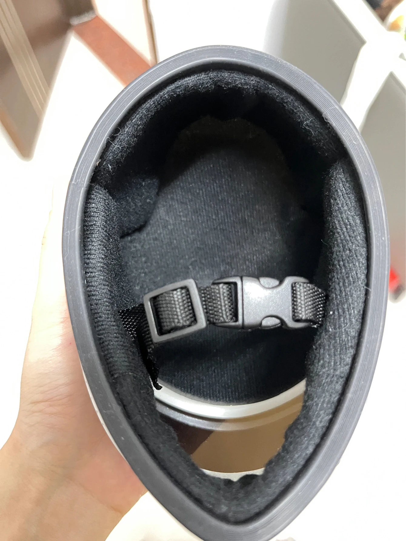 Pet Motorcycle Full Face Helmet with Anti-Detachment Safety Buckle Miniature Riding Helmet for Cats and Dogs Fan Favorite Gift