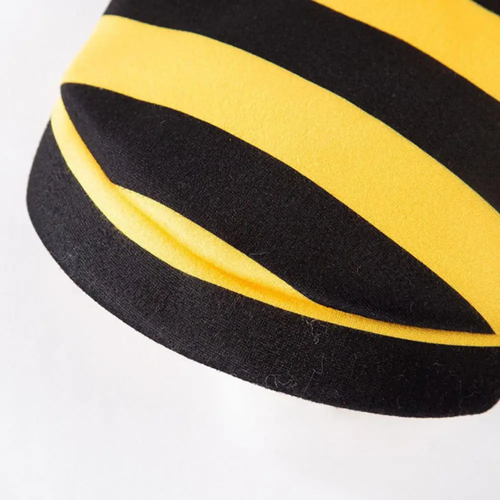 Bee Pet Puppy Coat Apparel Outfit Dog Hoodies Dog Halloween Clothes Winter Cat Holiday Cosplay Outfit for Small Medium Dogs Cats